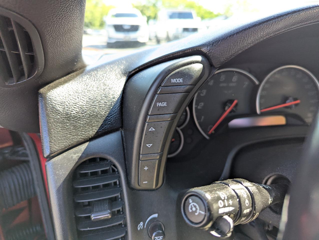 Chevrolet Corvette 2dr Cpe 2005