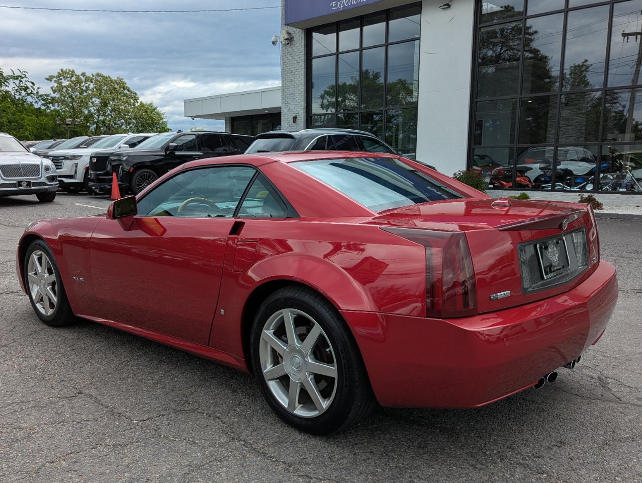 Cadillac XLR 2dr Convertible 2004