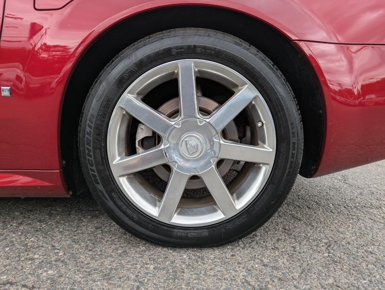 Cadillac XLR 2dr Convertible 2004