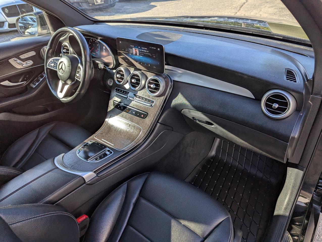 Mercedes-Benz GLC GLC 300 4MATIC SUV 2021