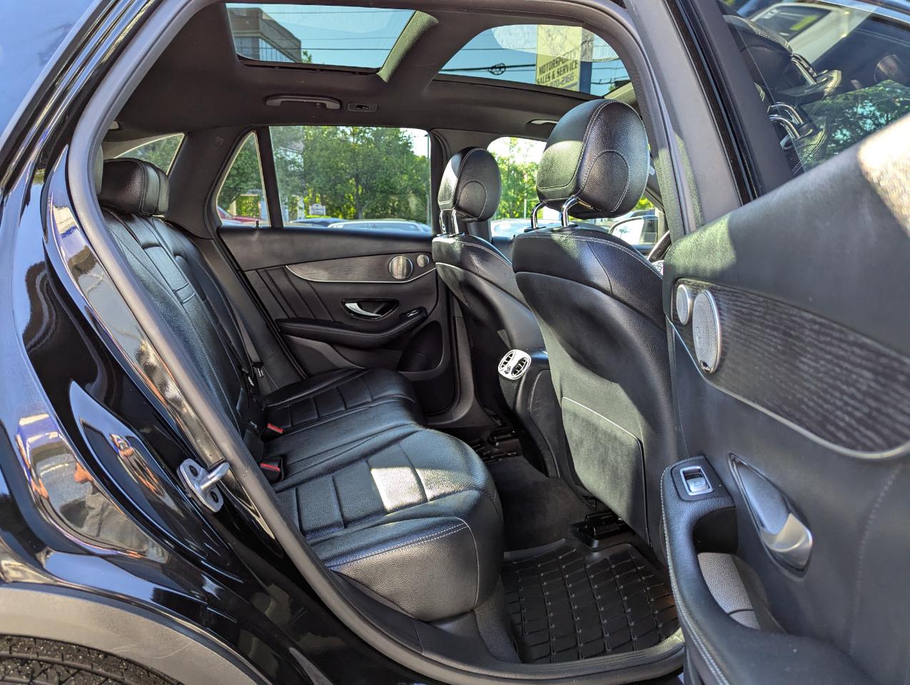 Mercedes-Benz GLC GLC 300 4MATIC SUV 2021