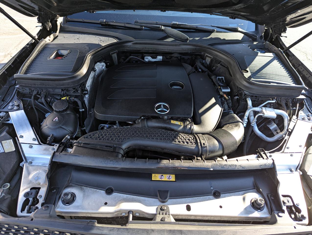 Mercedes-Benz GLC GLC 300 4MATIC SUV 2021