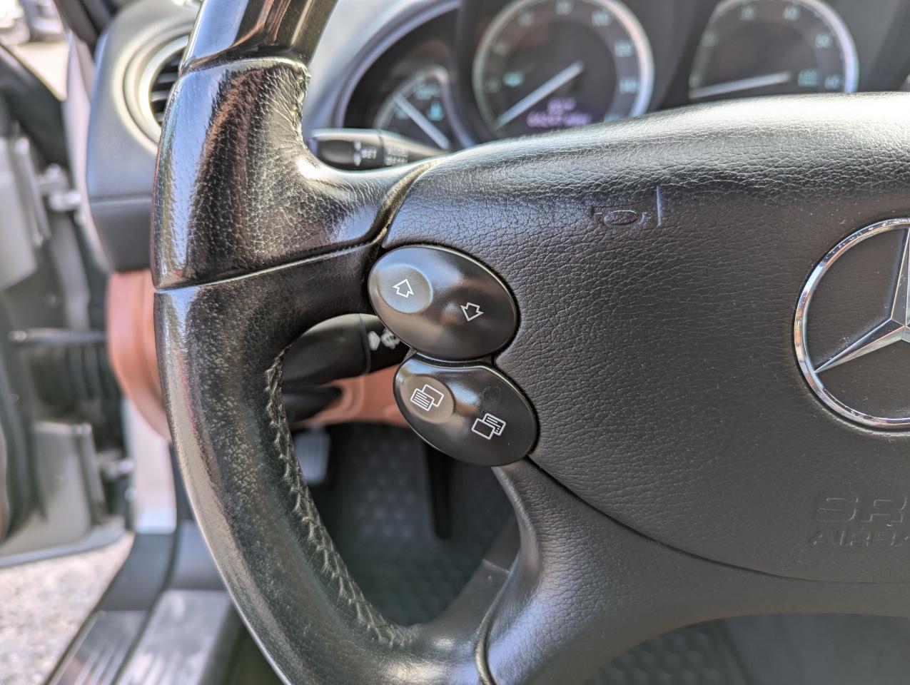 Mercedes-Benz SL-Class 2dr Roadster 5.5L V8 2007