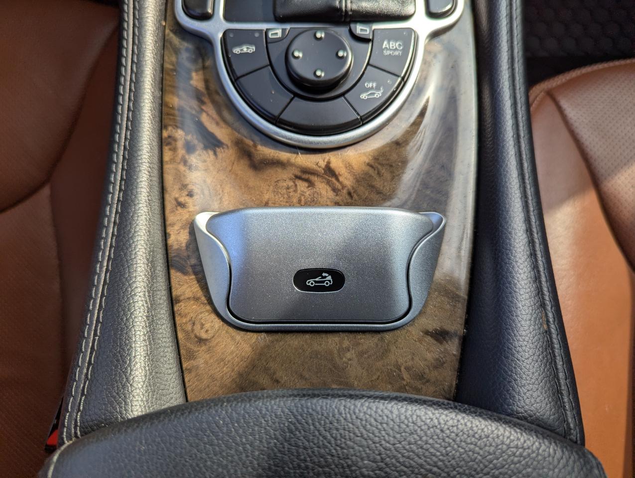Mercedes-Benz SL-Class 2dr Roadster 5.5L V8 2007