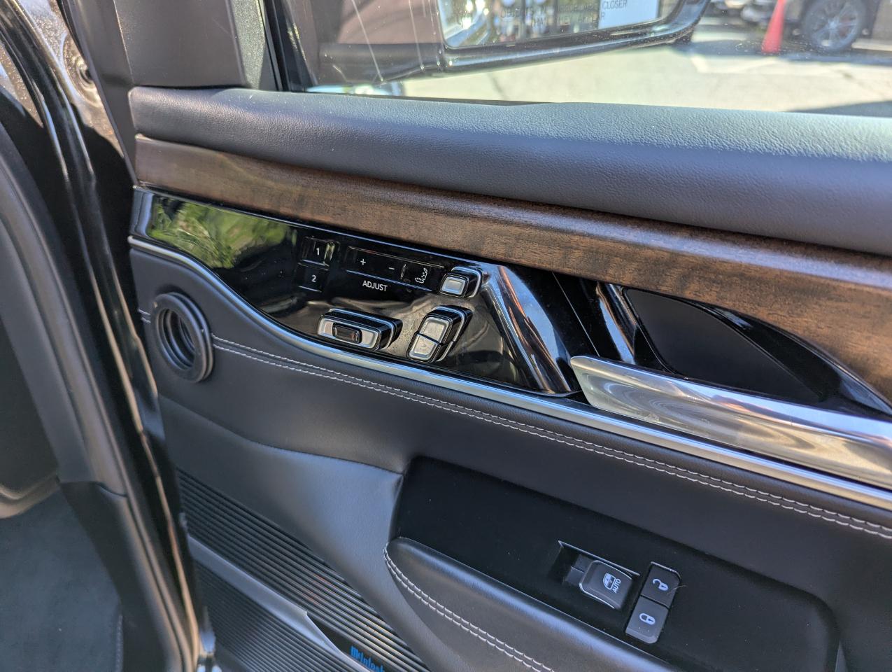 Jeep Grand Wagoneer Series II 4x4 2022