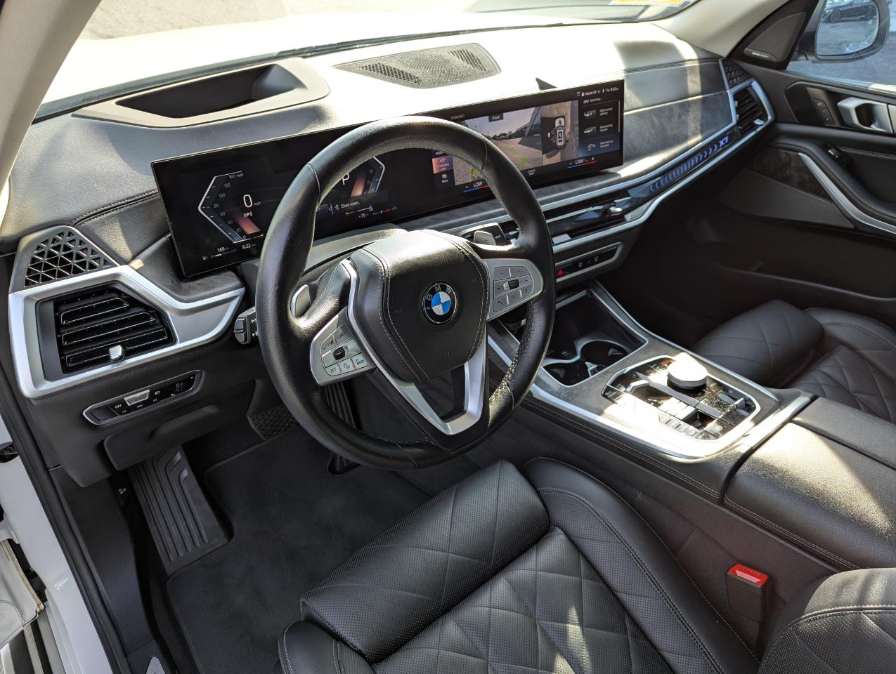 BMW X7 xDrive40i Sports Activity Vehicle 2023