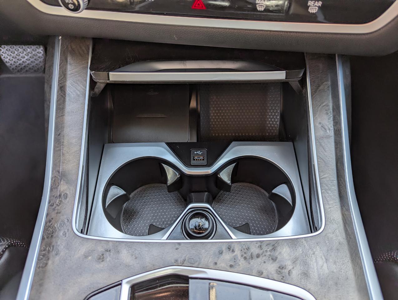 BMW X7 xDrive40i Sports Activity Vehicle 2023