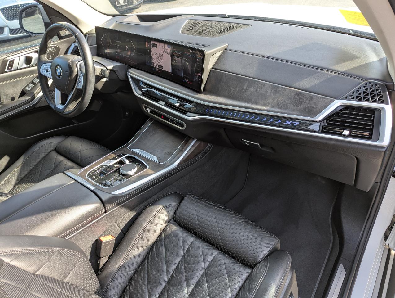 BMW X7 xDrive40i Sports Activity Vehicle 2023