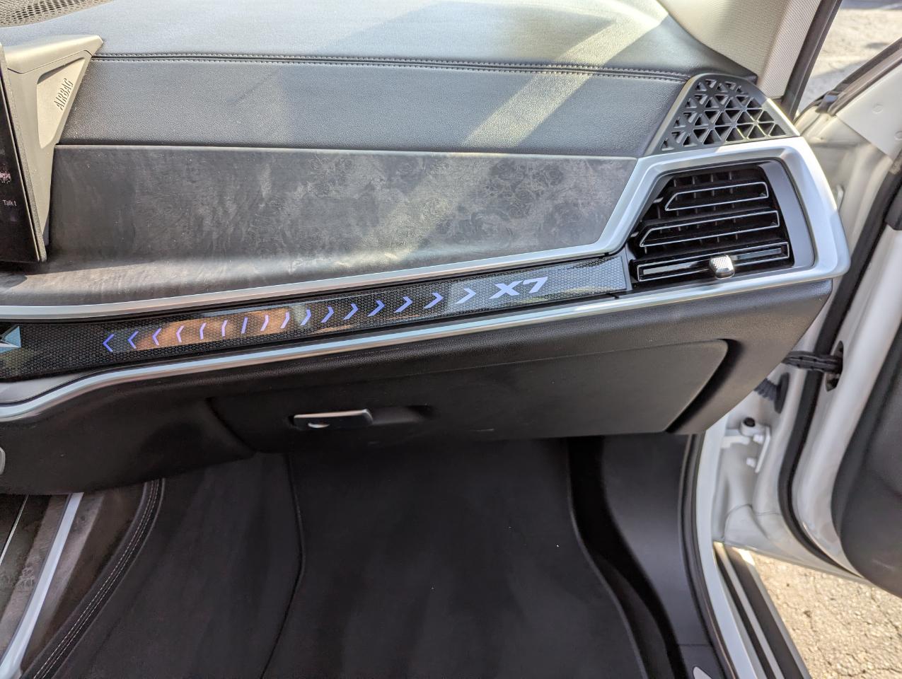BMW X7 xDrive40i Sports Activity Vehicle 2023