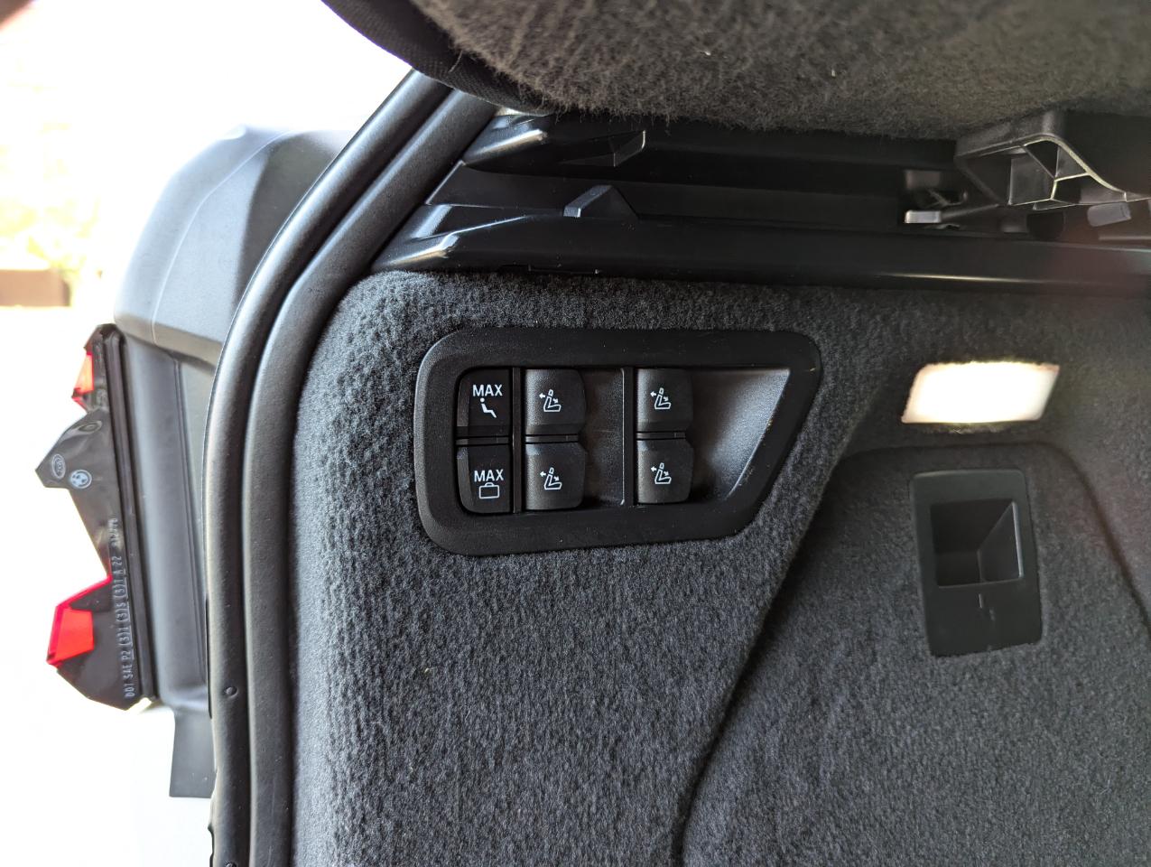 BMW X7 xDrive40i Sports Activity Vehicle 2023