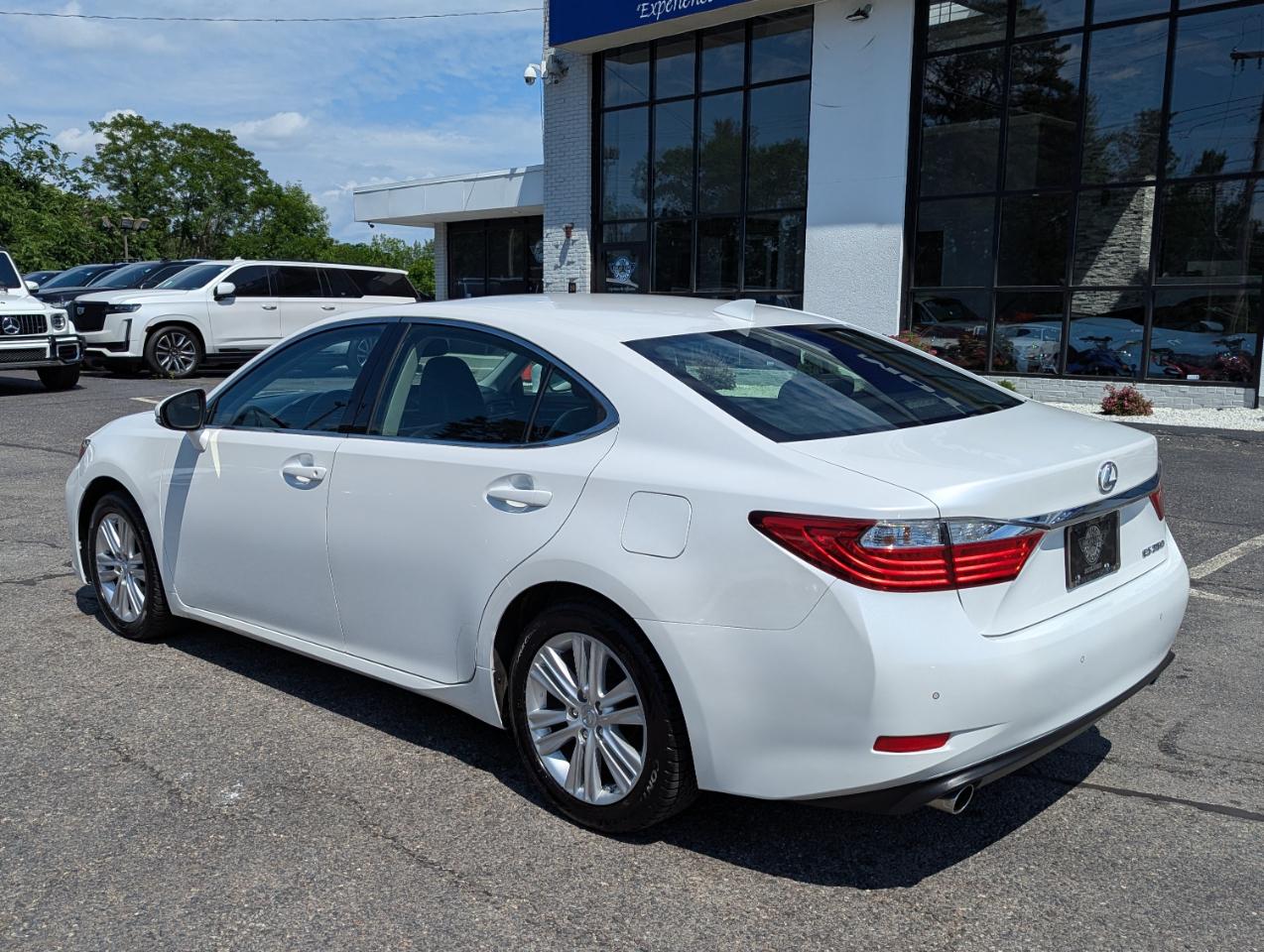 Lexus ES 350 4dr Sdn 2015