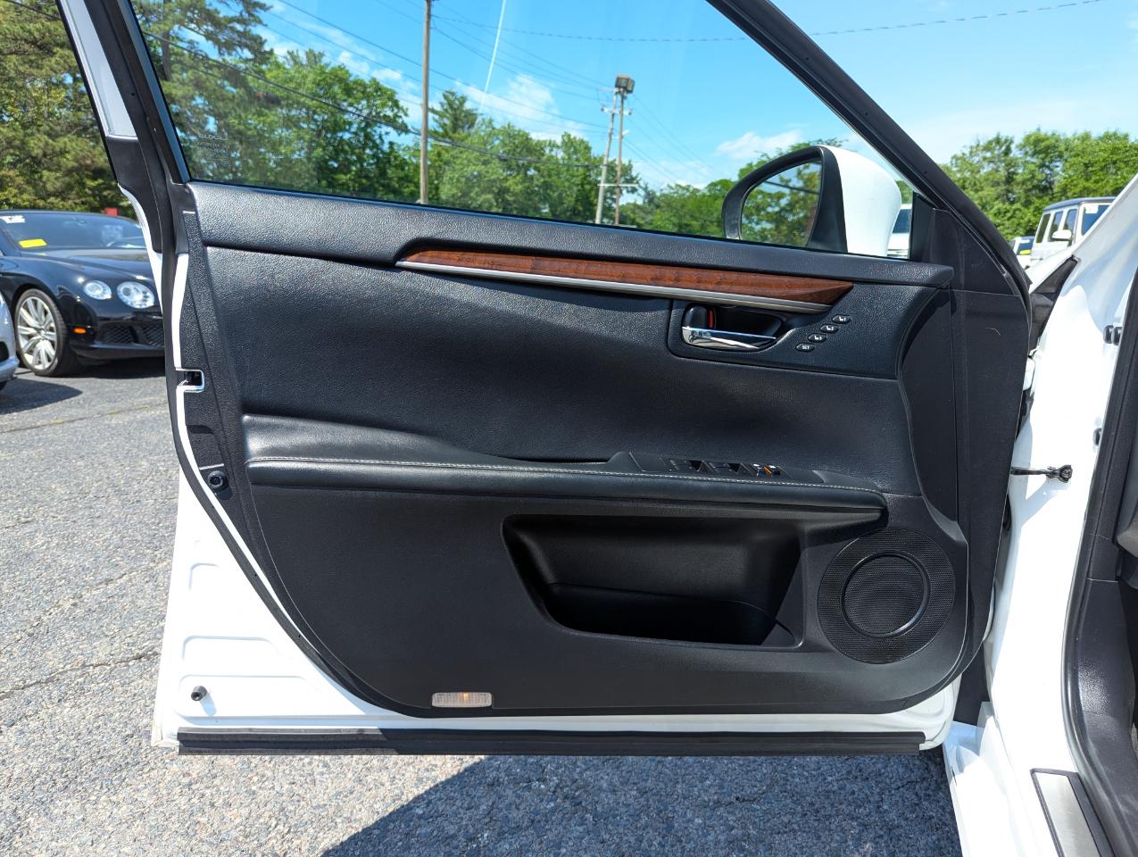Lexus ES 350 4dr Sdn 2015