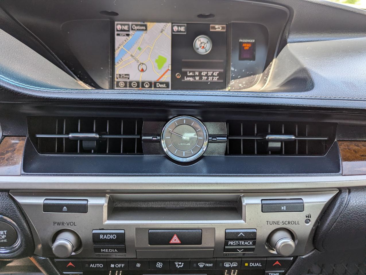 Lexus ES 350 4dr Sdn 2015