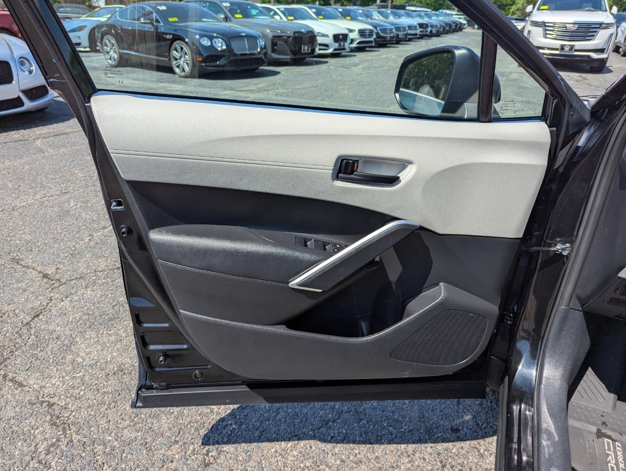 Toyota Corolla Cross L 2WD (Natl) 2023