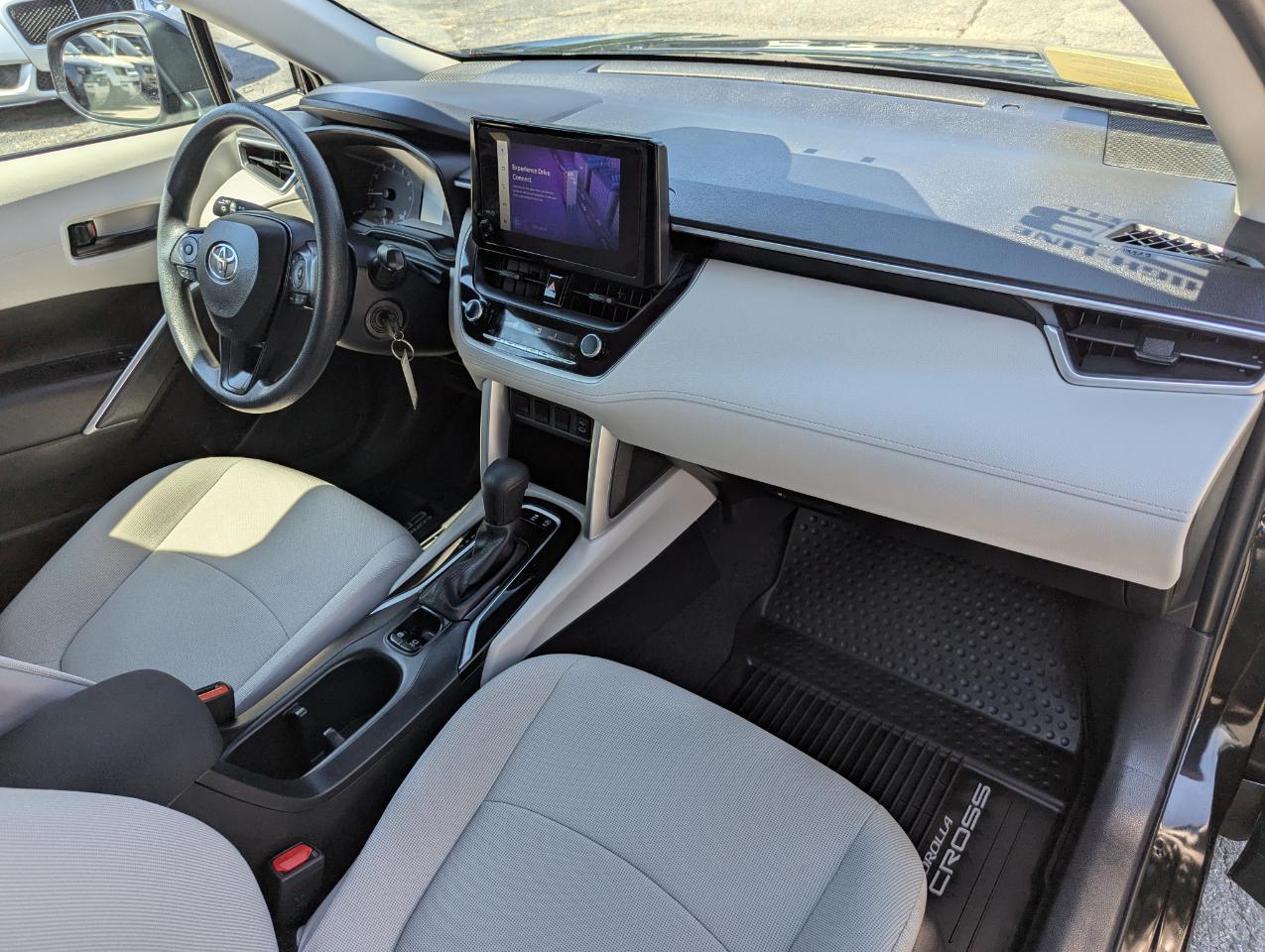 Toyota Corolla Cross L 2WD (Natl) 2023