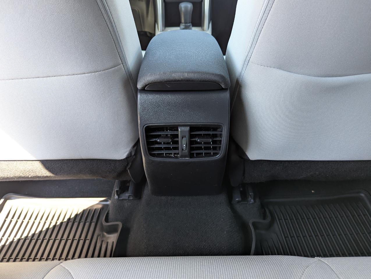 Toyota Corolla Cross L 2WD (Natl) 2023