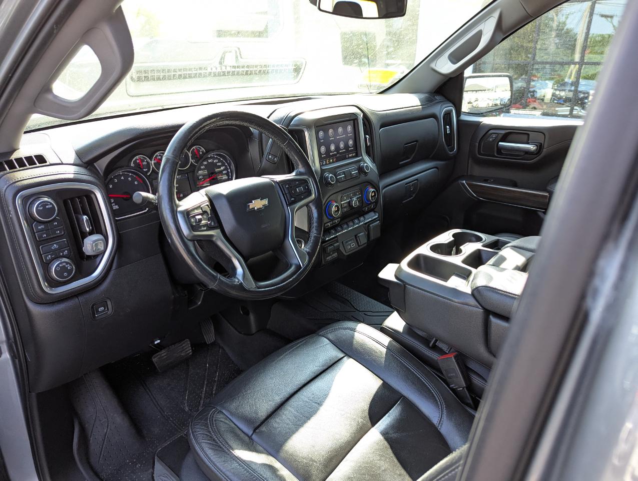 Chevrolet Silverado 1500 4WD Crew Cab 147" LT 2020
