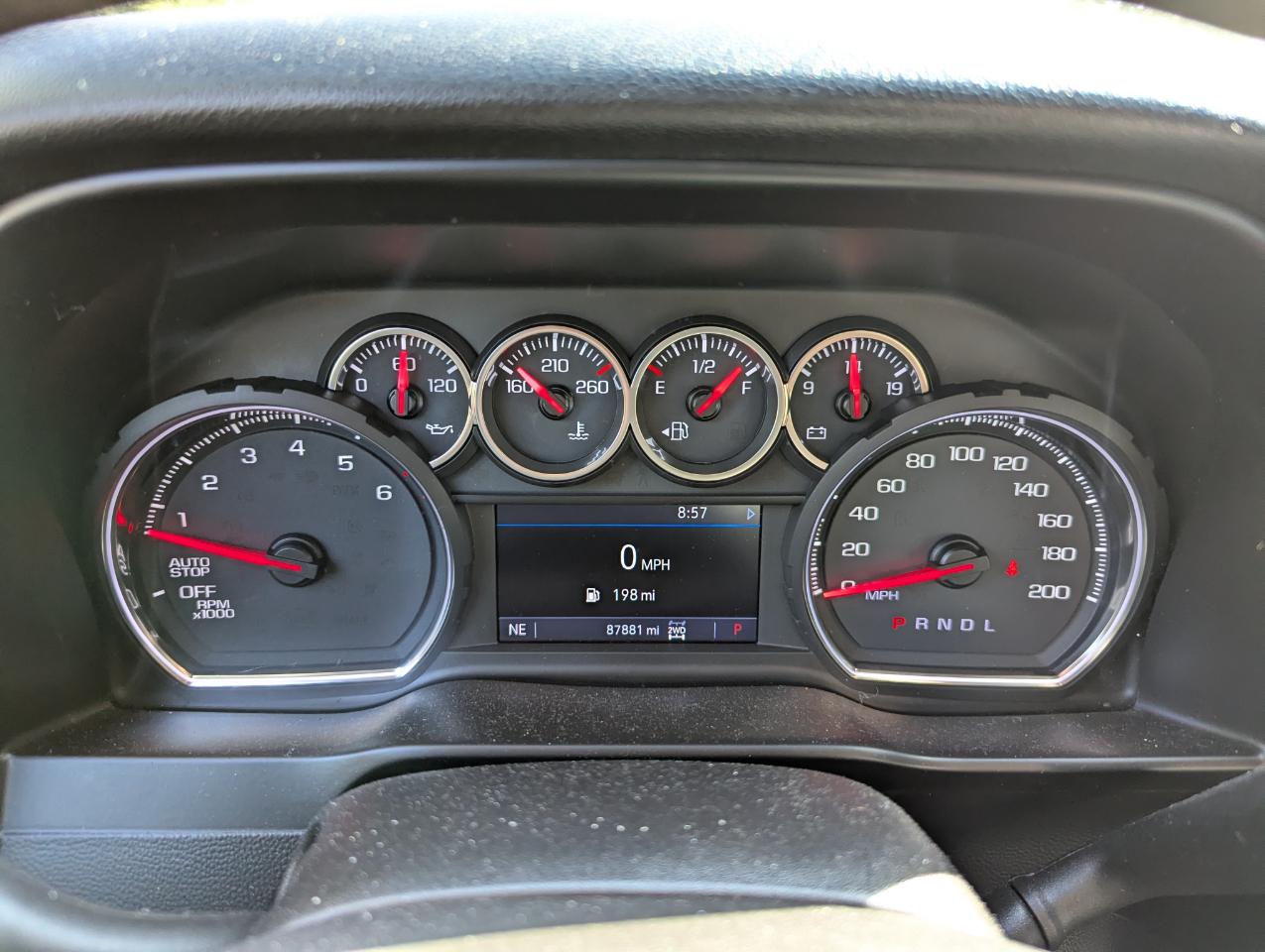 Chevrolet Silverado 1500 4WD Crew Cab 147" LT 2020