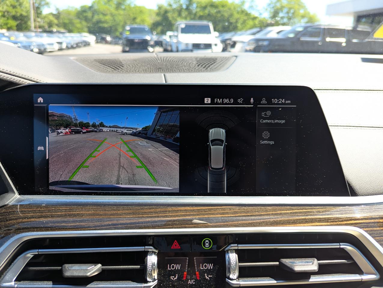 BMW X5 xDrive40i Sports Activity Vehicle 2021