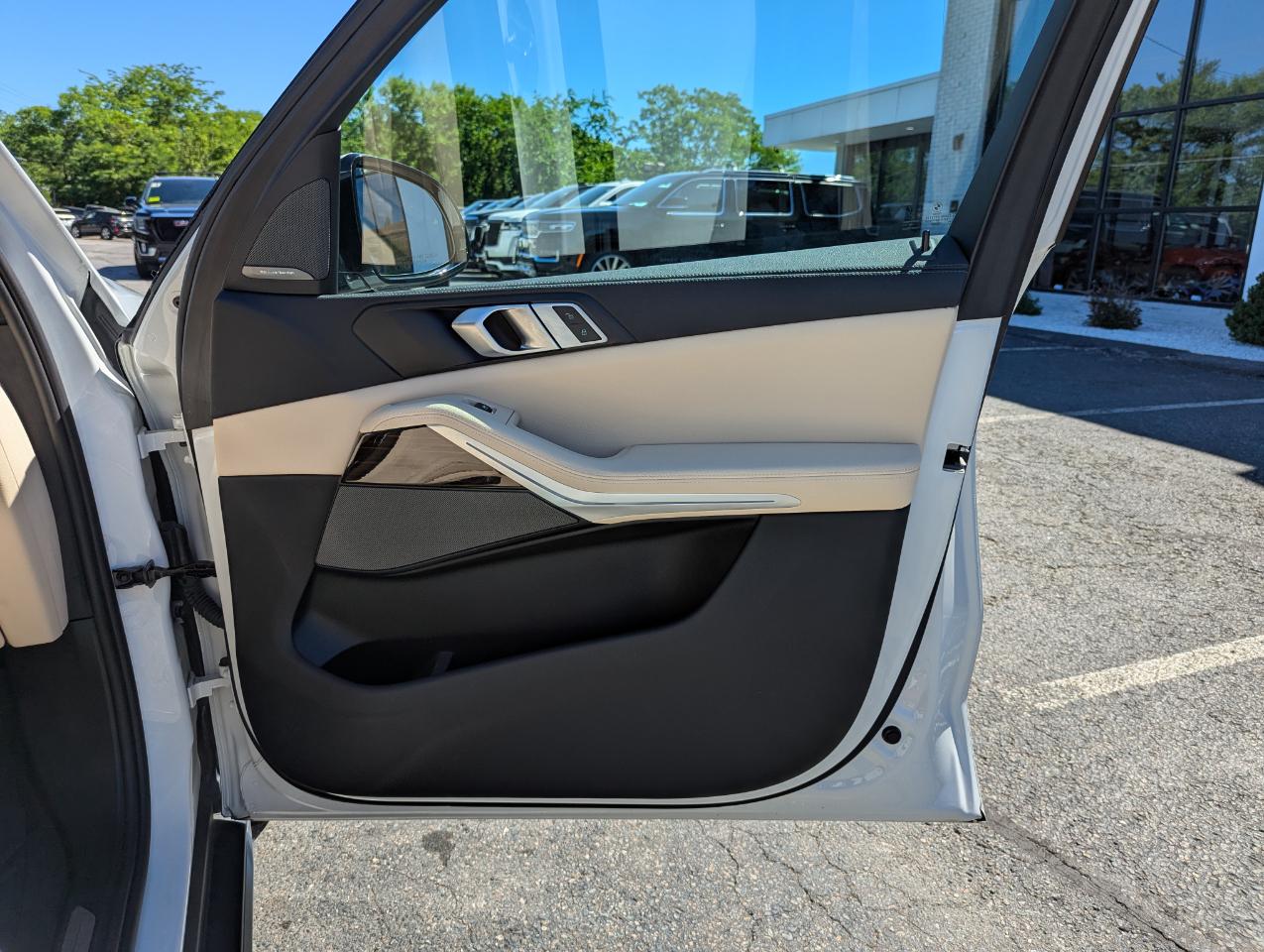 BMW X5 xDrive40i Sports Activity Vehicle 2021