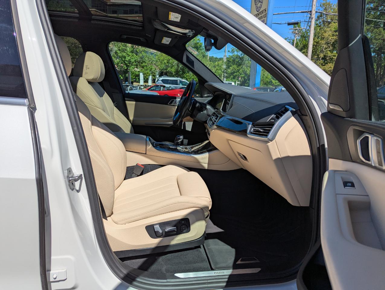 BMW X5 xDrive40i Sports Activity Vehicle 2021