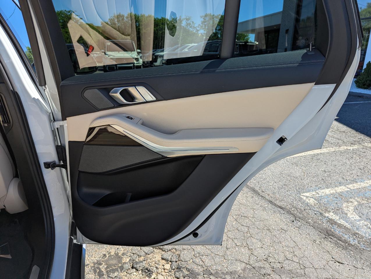 BMW X5 xDrive40i Sports Activity Vehicle 2021