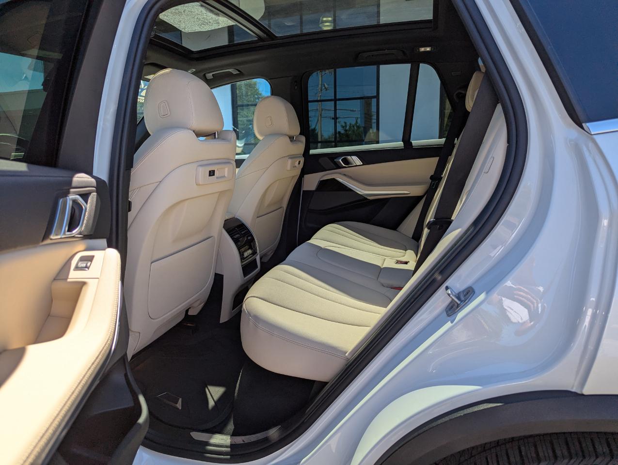 BMW X5 xDrive40i Sports Activity Vehicle 2021