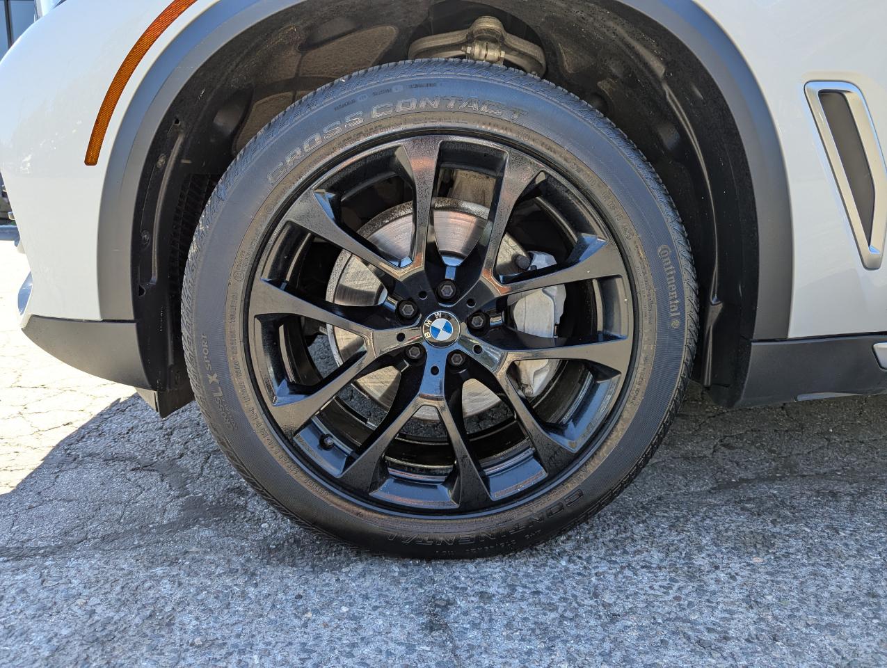 BMW X5 xDrive40i Sports Activity Vehicle 2021