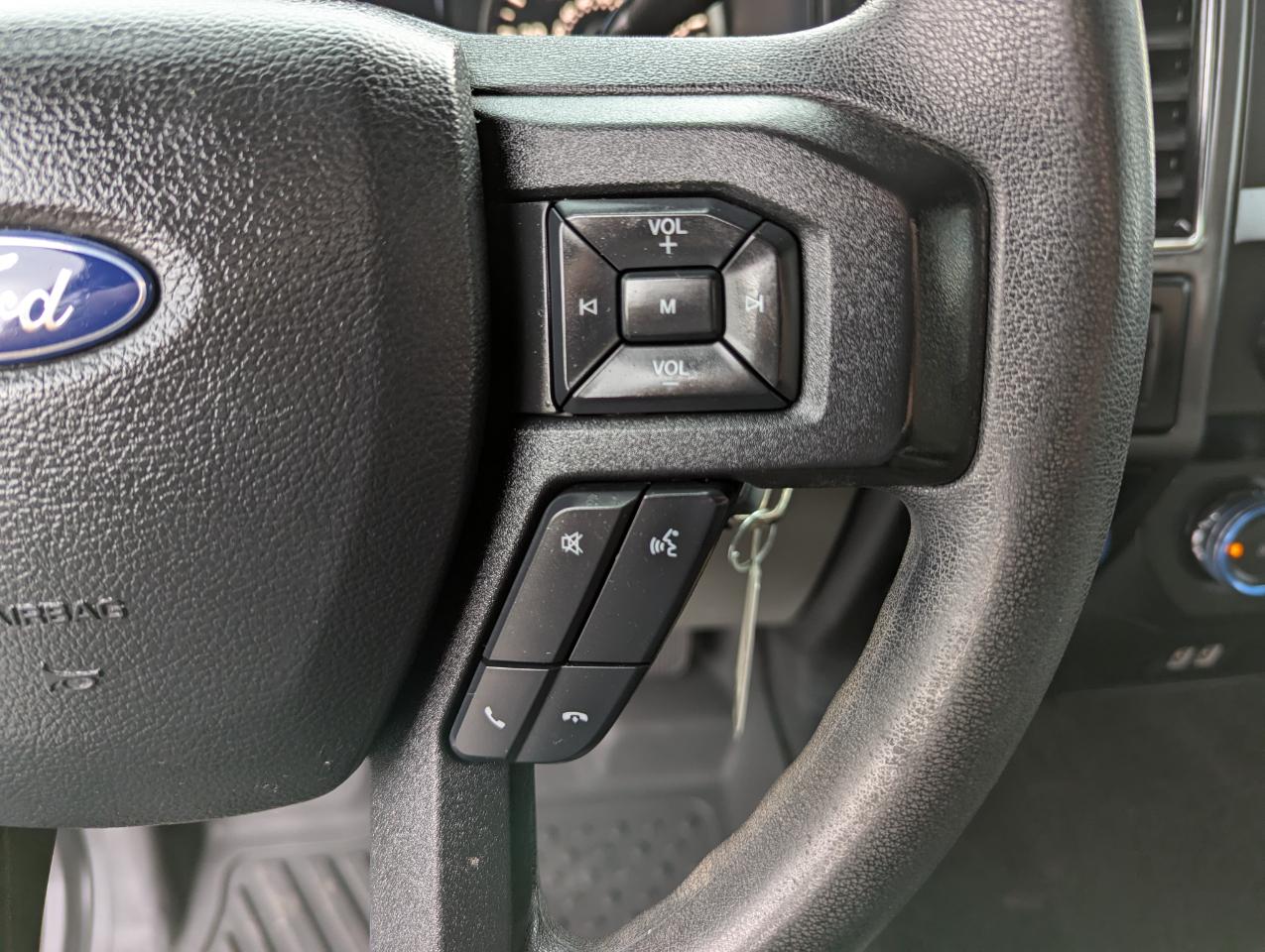 Ford F-150 4WD SuperCrew 139" XLT 2019