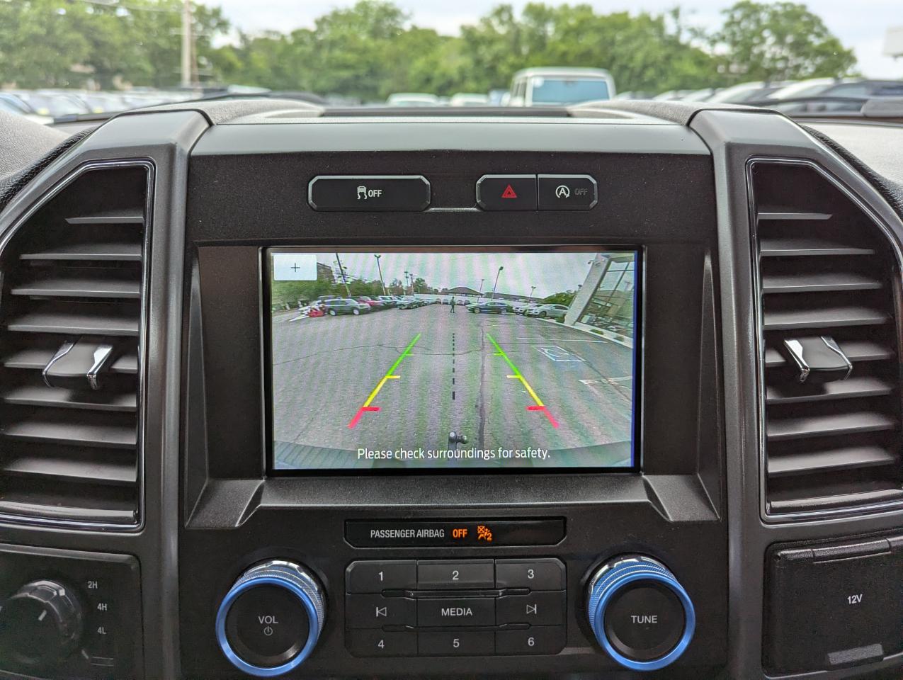 Ford F-150 4WD SuperCrew 139" XLT 2019