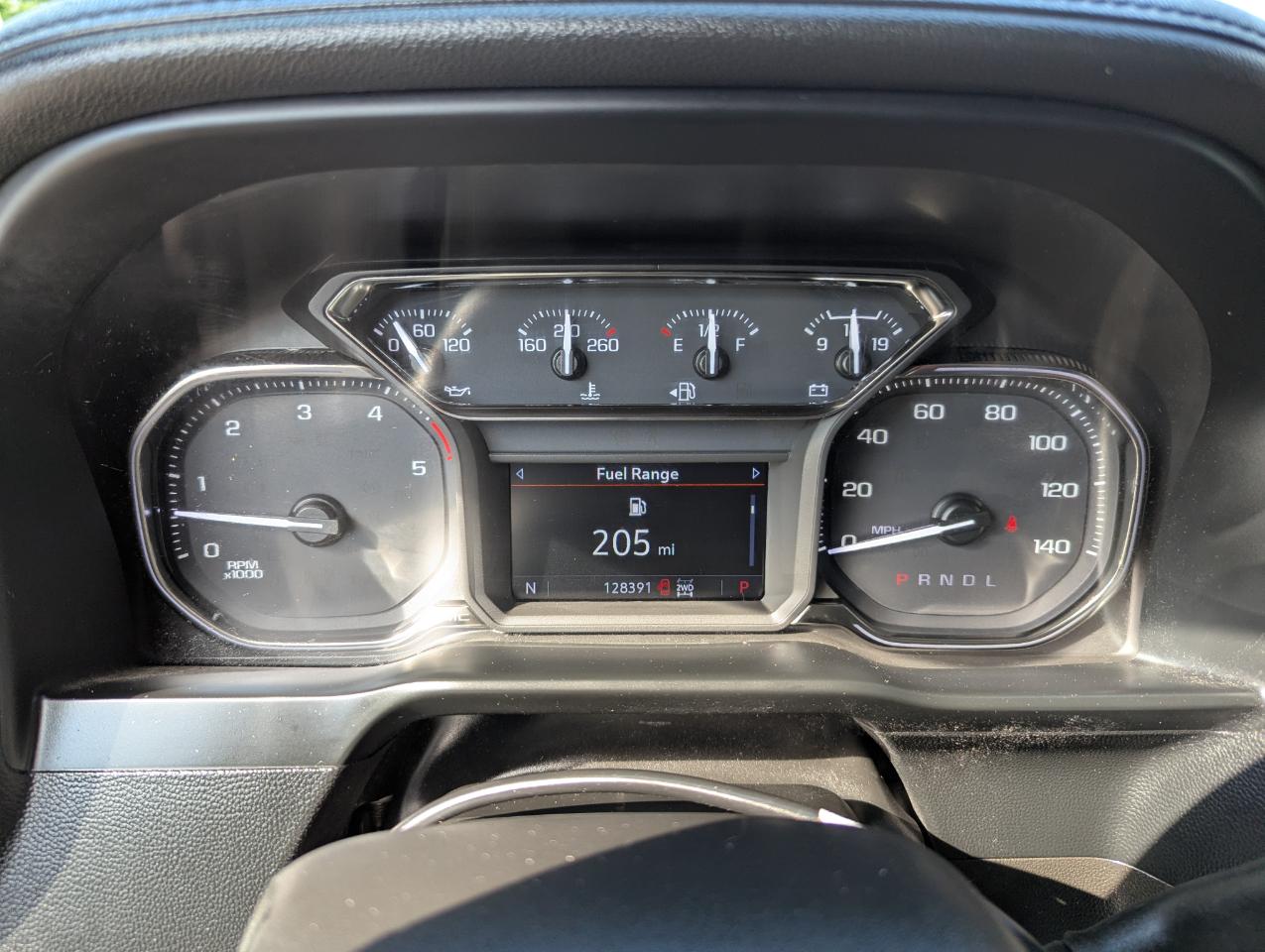 GMC Sierra 3500HD 4WD Crew Cab 159" AT4 2022