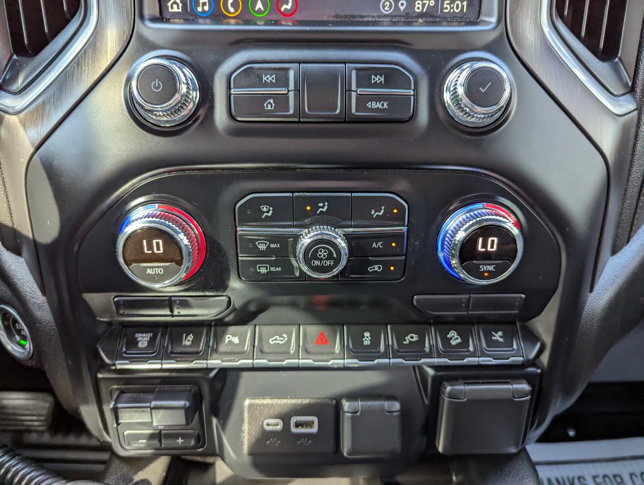 GMC Sierra 3500HD 4WD Crew Cab 159" AT4 2022