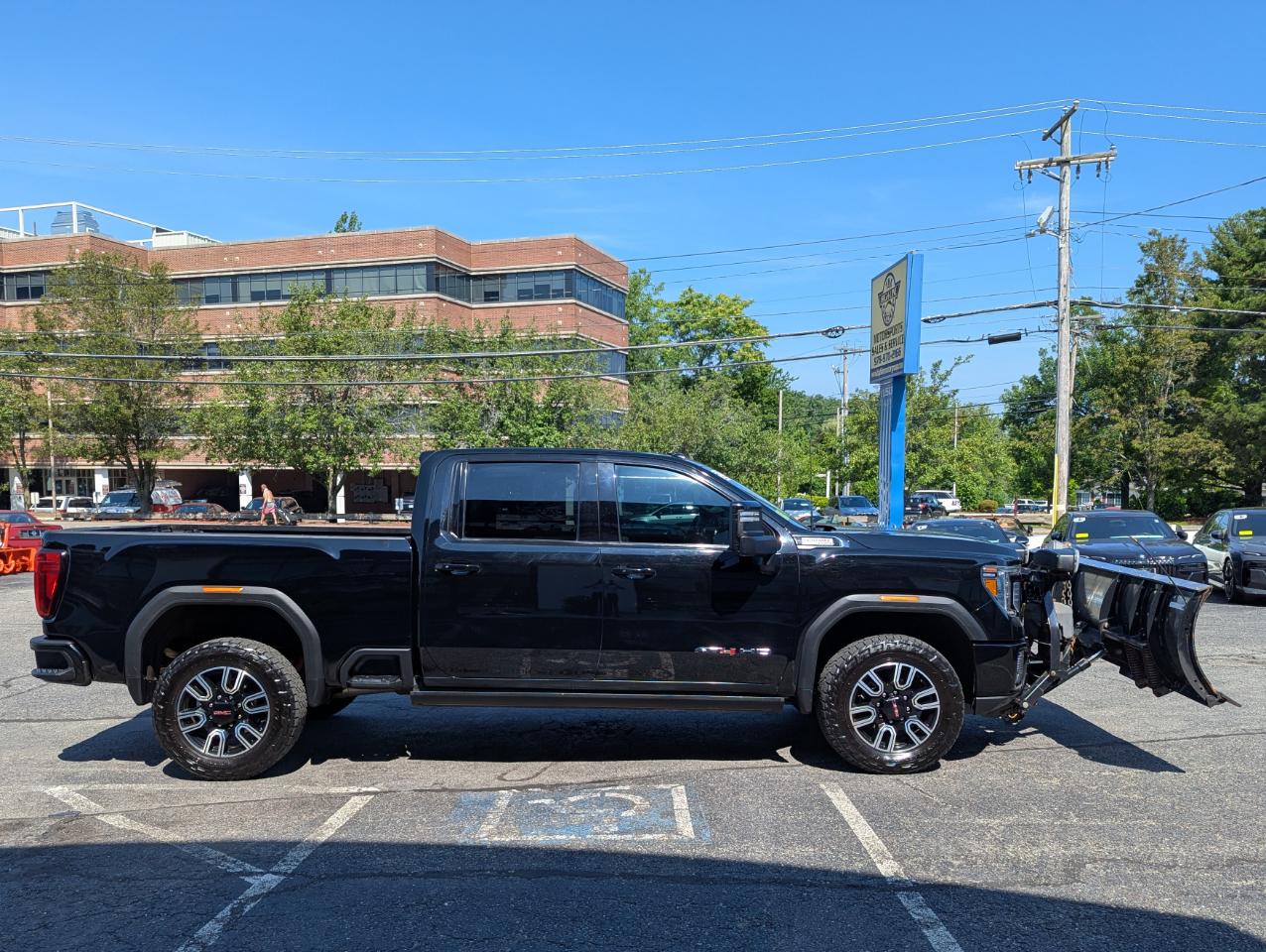 GMC Sierra 3500HD 4WD Crew Cab 159" AT4 2022