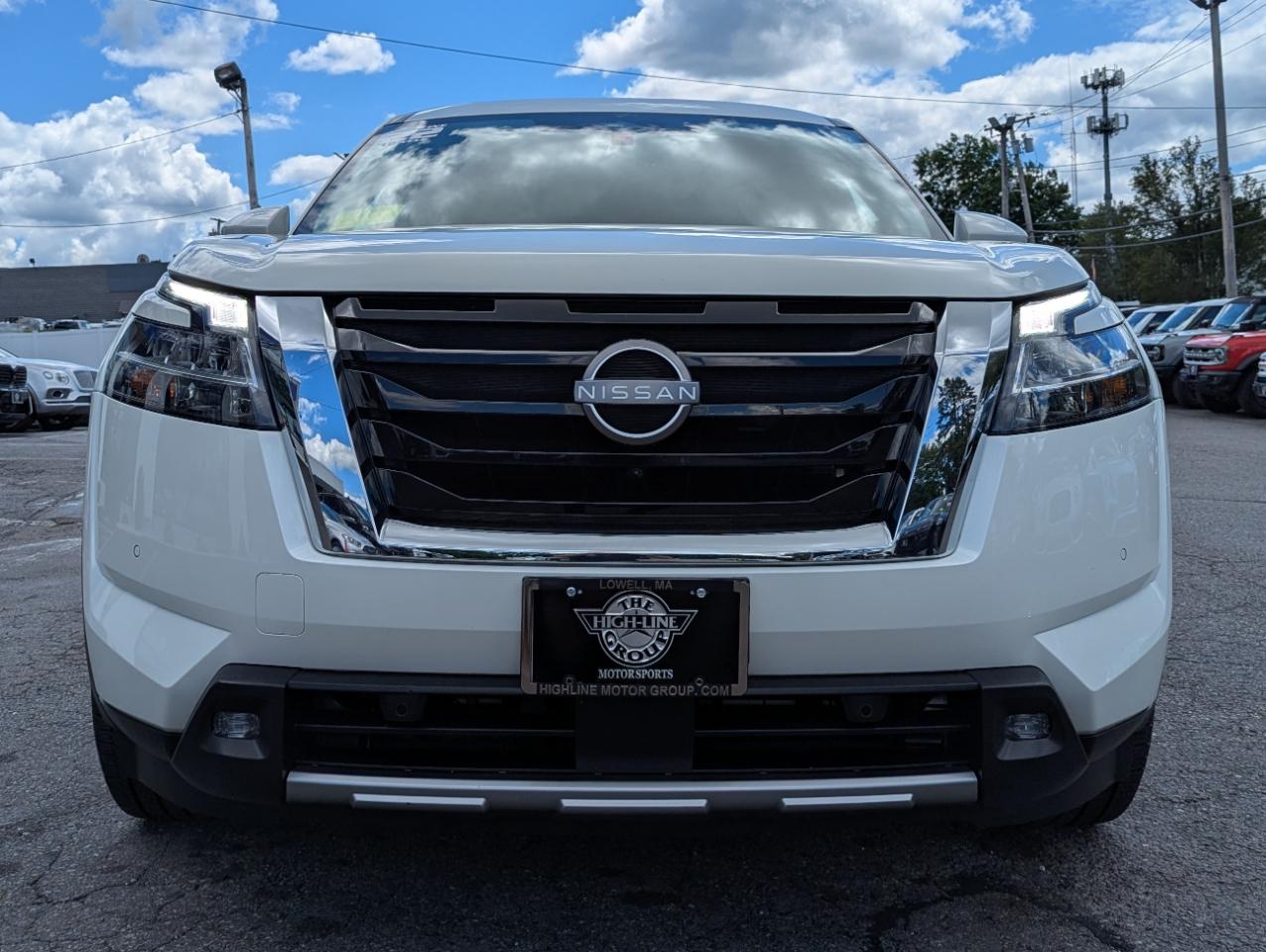 Nissan Pathfinder SL 4WD 2022