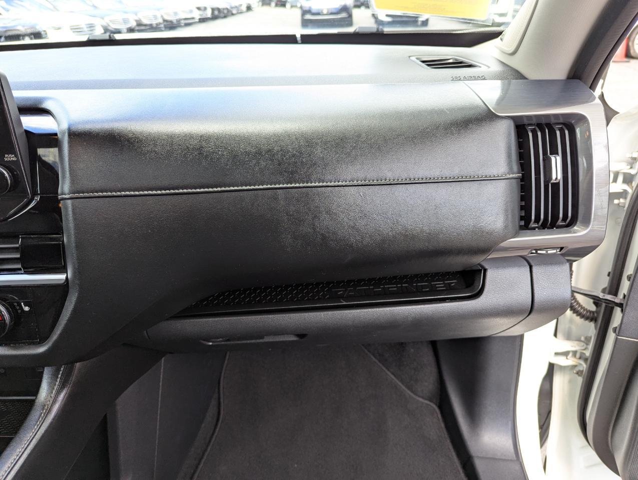 Nissan Pathfinder SL 4WD 2022