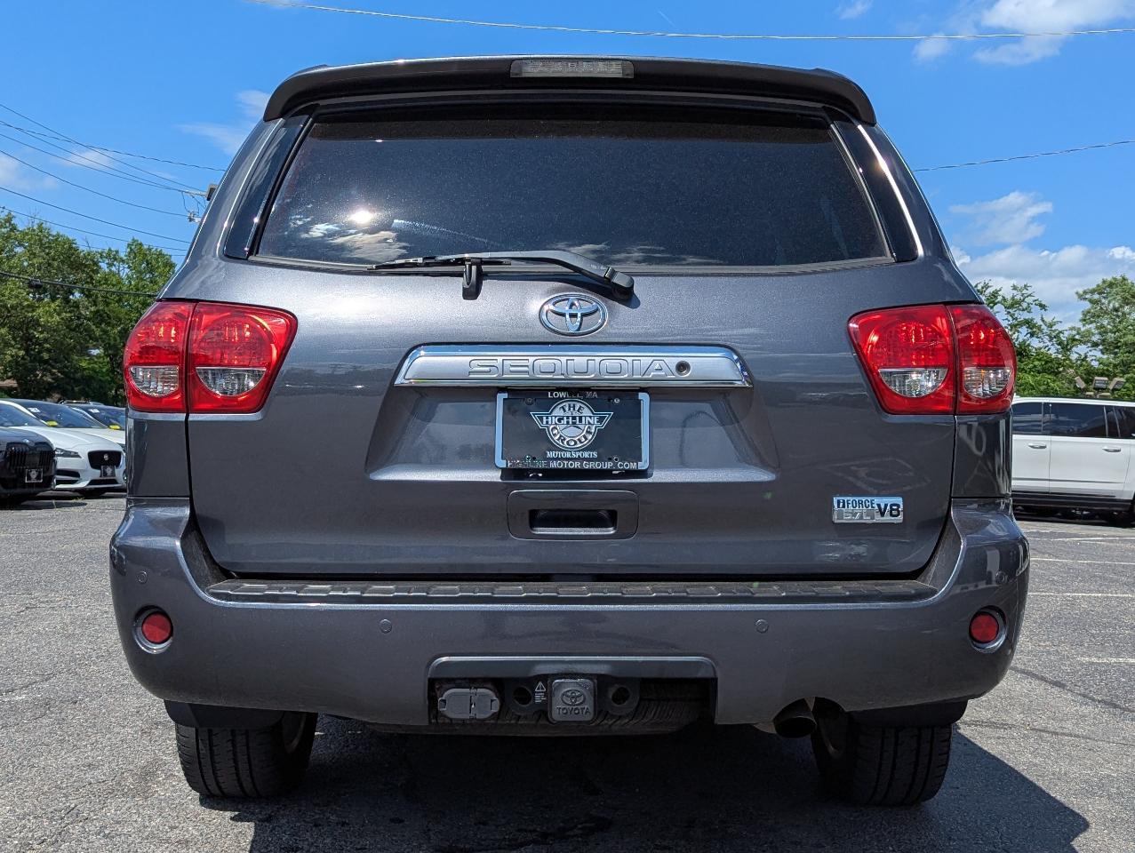 Toyota Sequoia Platinum 4WD (Natl) 2017