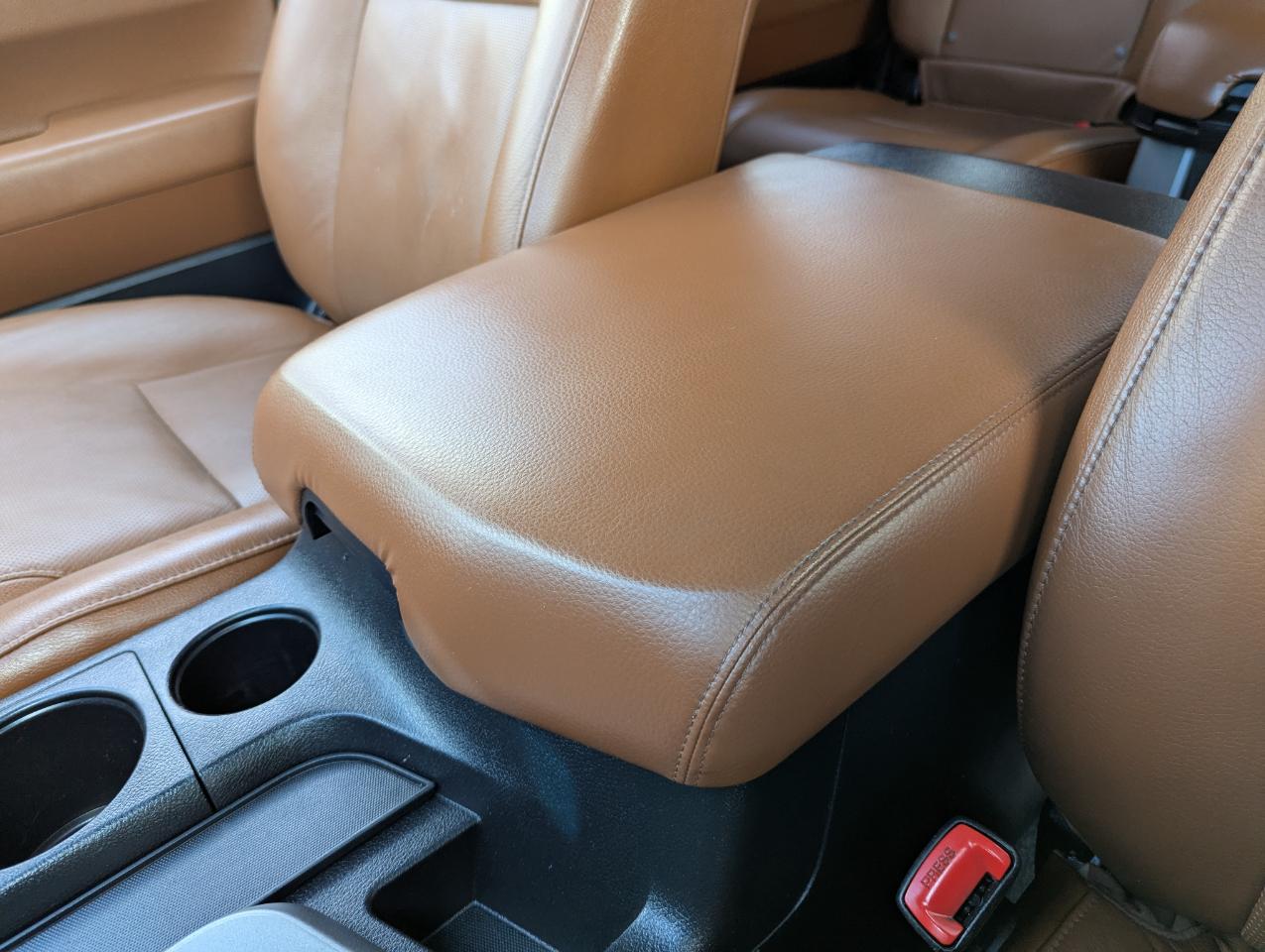 Toyota Sequoia Platinum 4WD (Natl) 2017