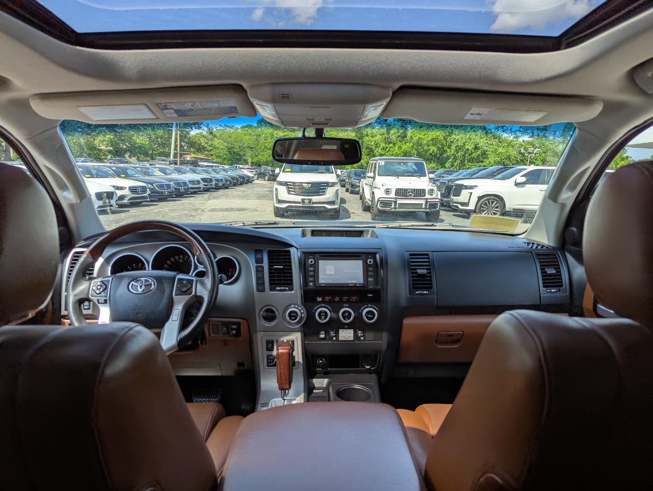 Toyota Sequoia Platinum 4WD (Natl) 2017