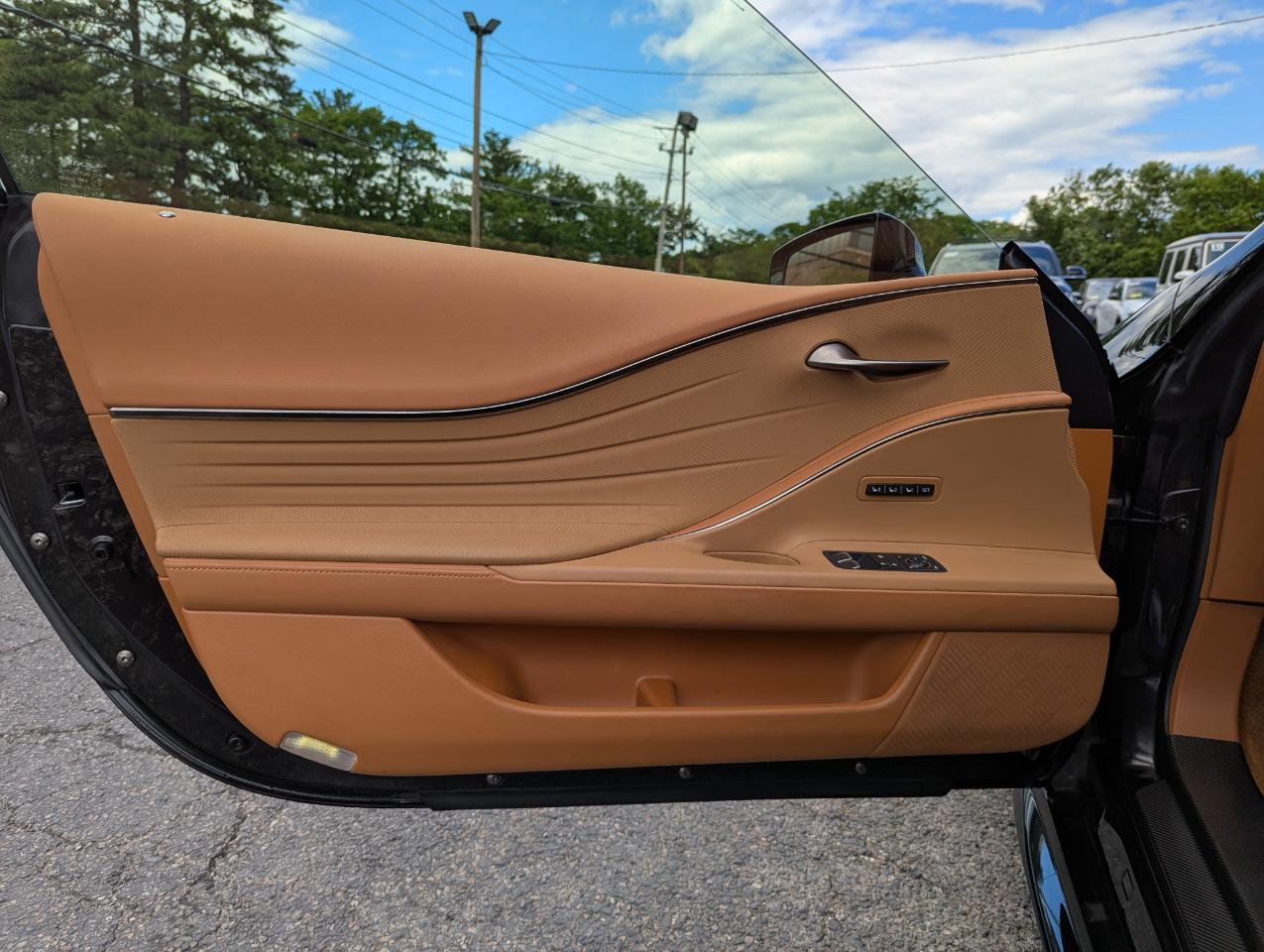Lexus LC LC 500 Convertible 2021