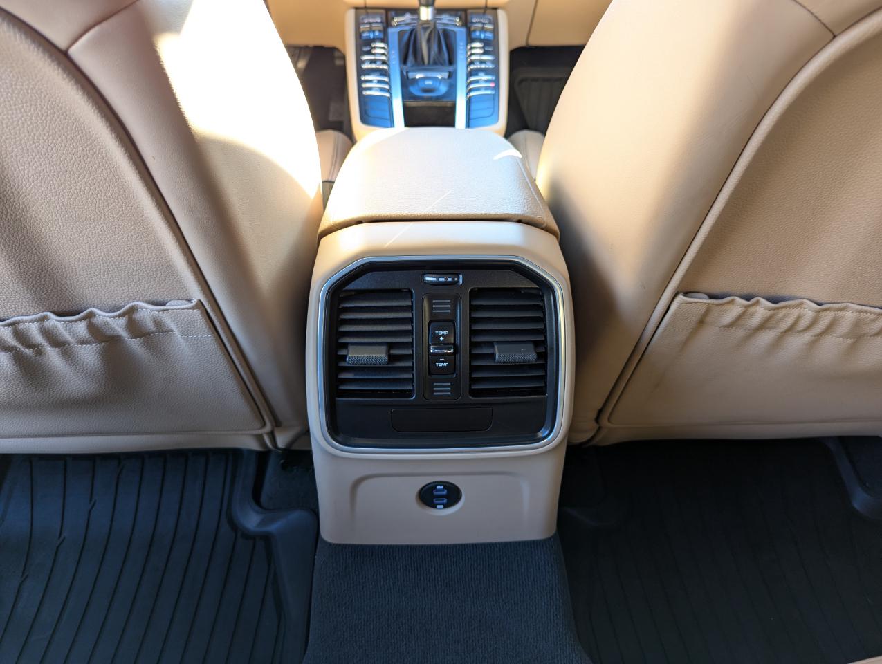 Porsche Macan AWD 2021