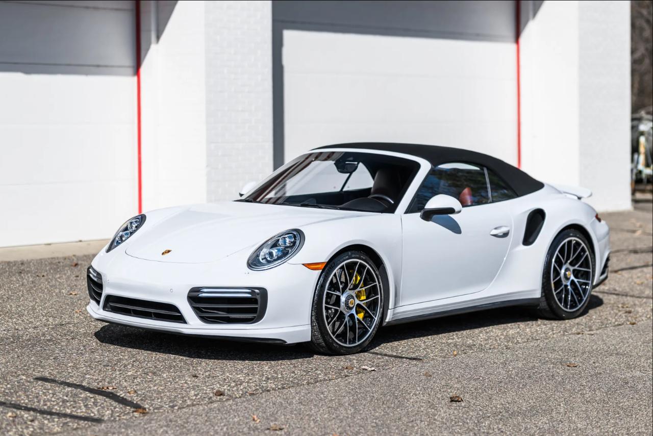 Porsche 911 Turbo S Cabriolet 2017