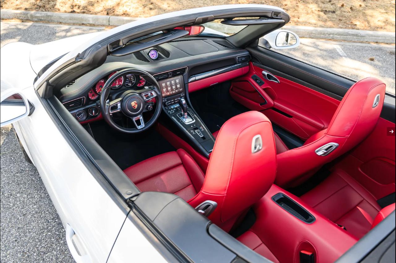 Porsche 911 Turbo S Cabriolet 2017