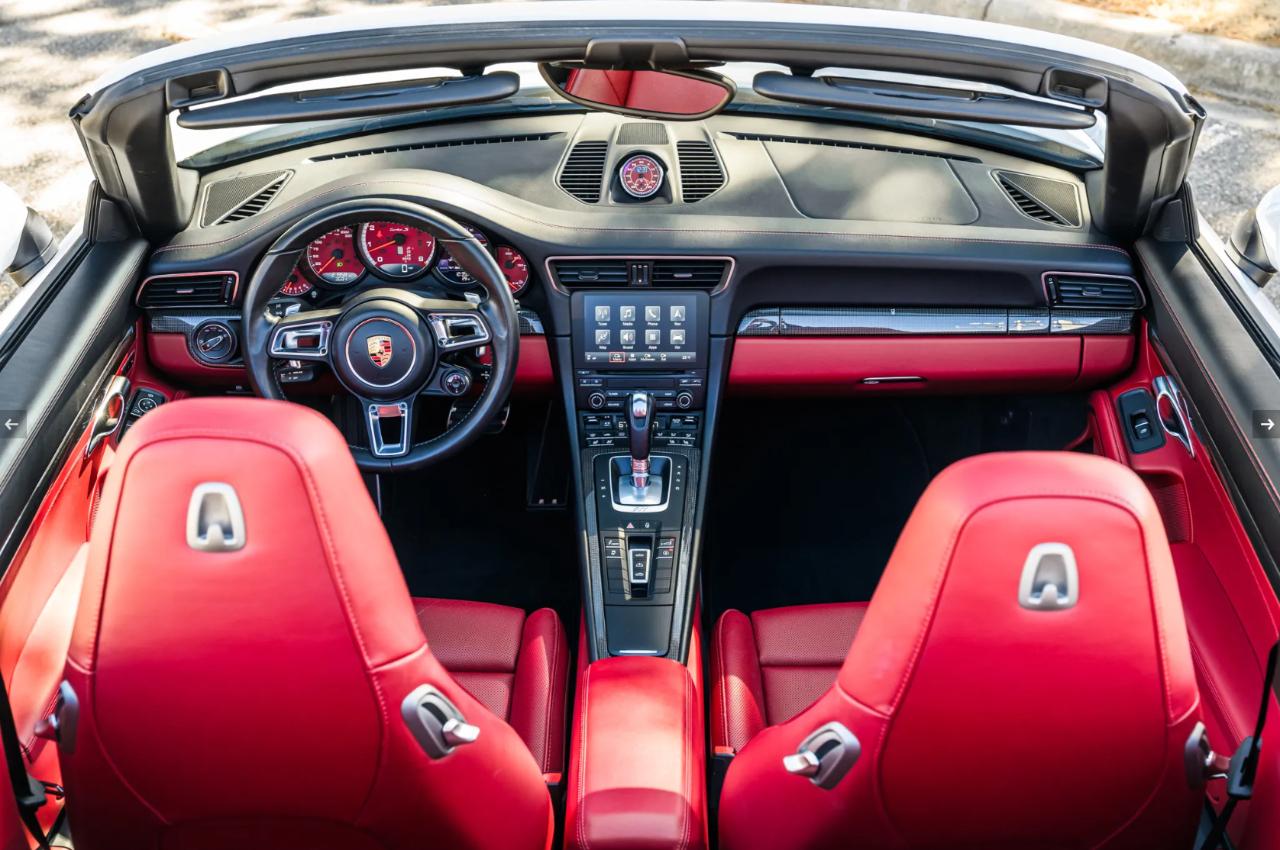 Porsche 911 Turbo S Cabriolet 2017