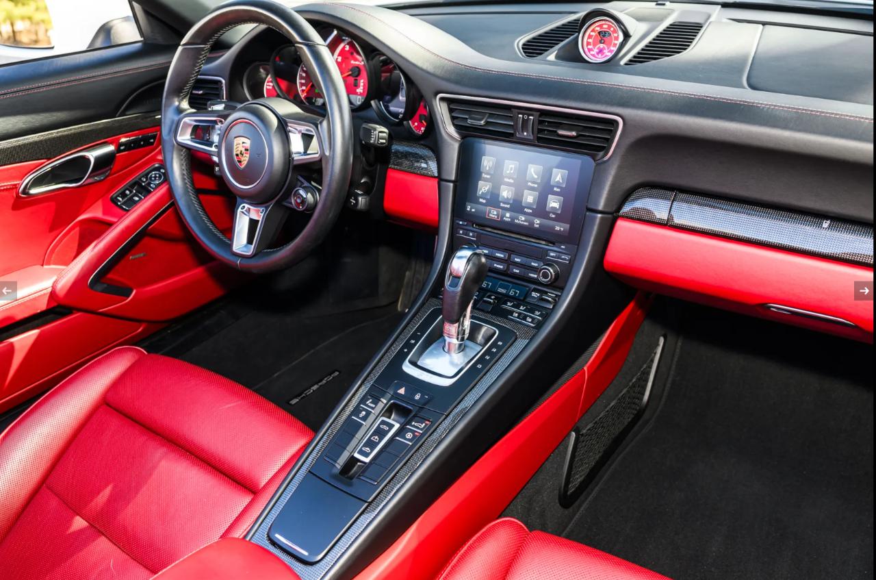 Porsche 911 Turbo S Cabriolet 2017
