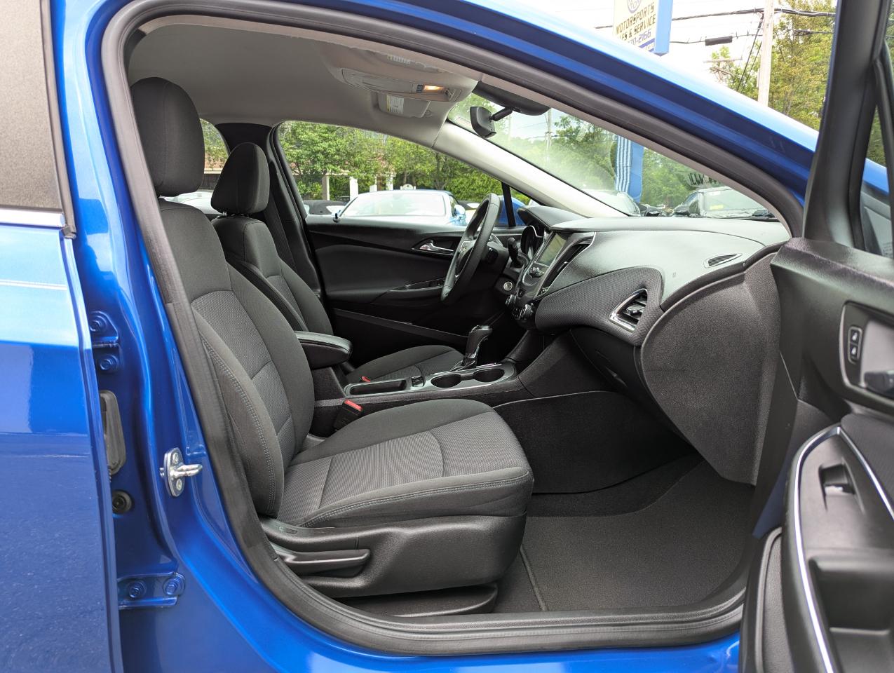 Chevrolet Cruze 4dr HB 1.4L LT w/1SD 2018