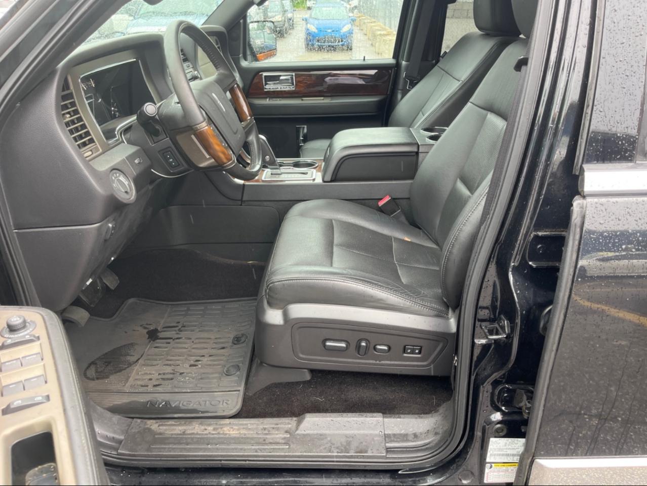 Lincoln Navigator L 4WD 4dr 2013