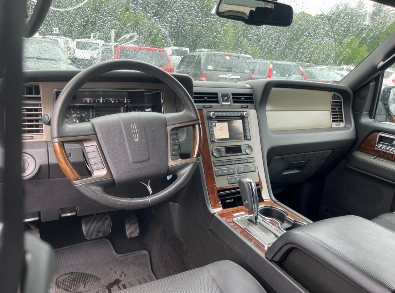 Lincoln Navigator L 4WD 4dr 2013