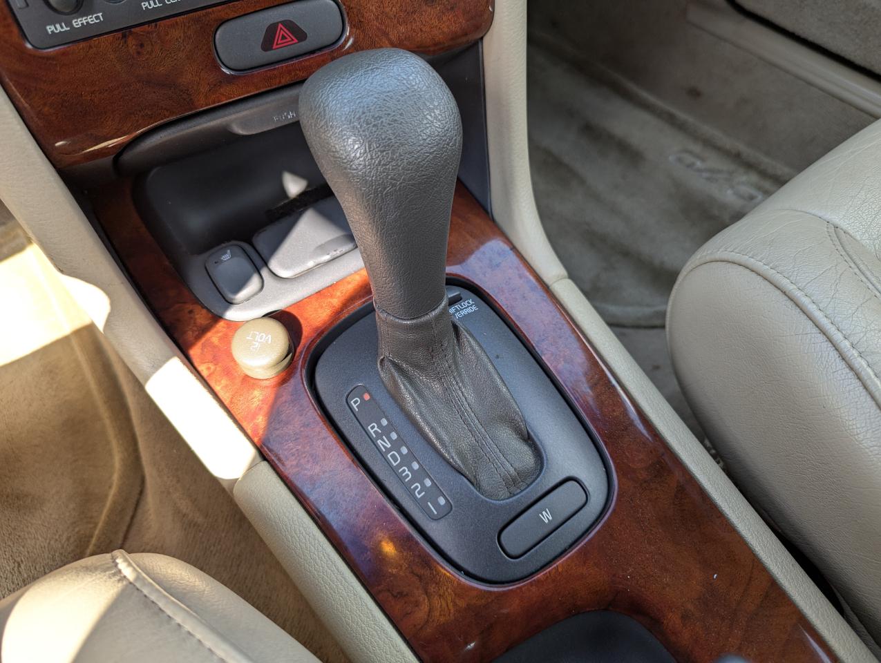 Volvo C70 LT A CV 2dr Conv Auto 2000