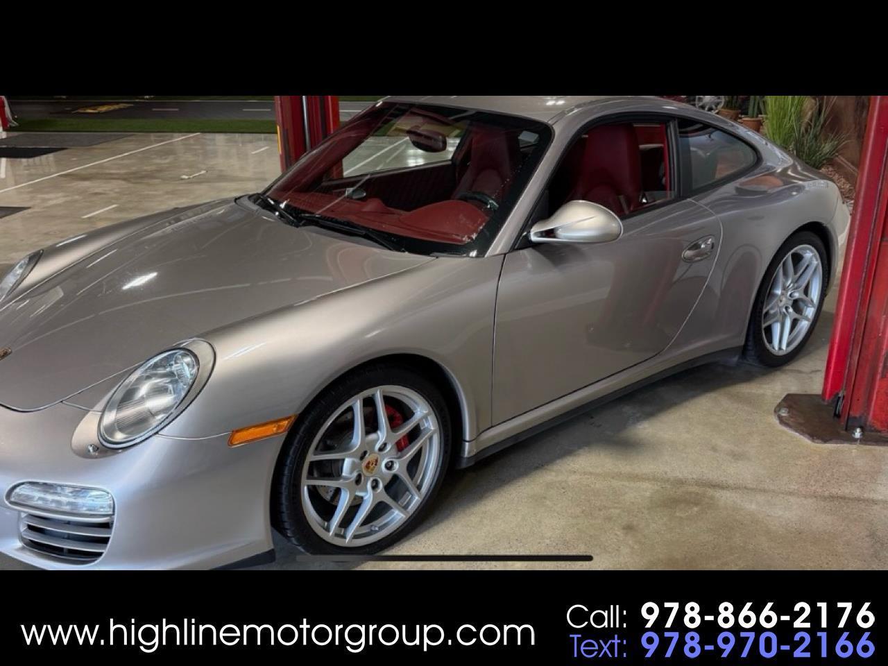 Porsche 911 Carrera 4S 2D Coupe 2011