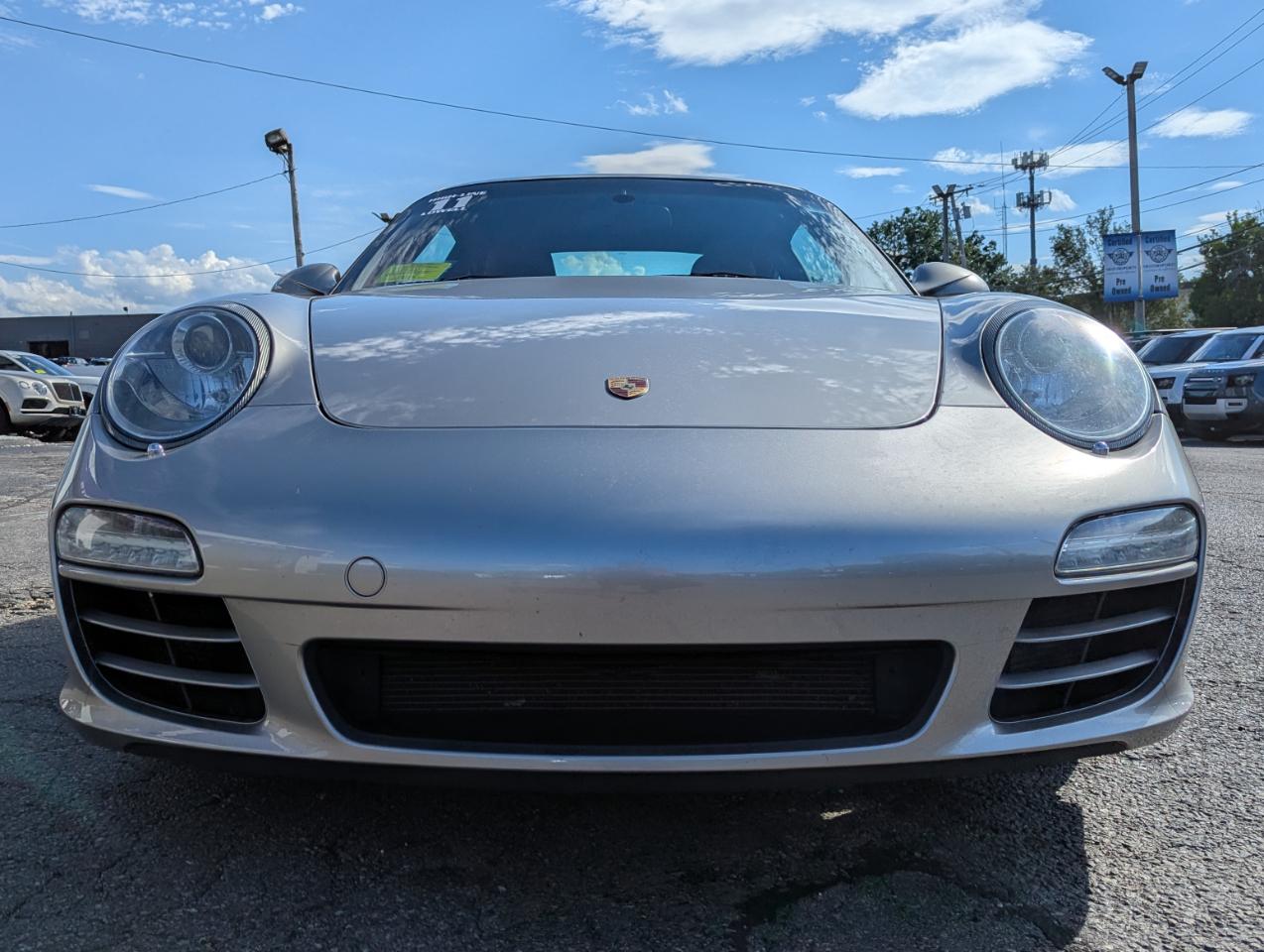 Porsche 911 Carrera 4S 2D Coupe 2011